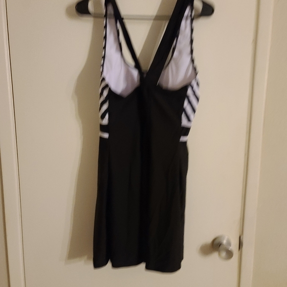 Swim dress xxl new with tags. - Picture 11 of 11